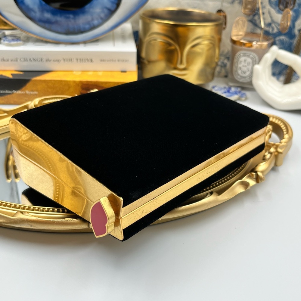 🆕 LULU GUINNESS 🧿 BNWOT Black Velvet Karlie Clutch Bag Lip Closure